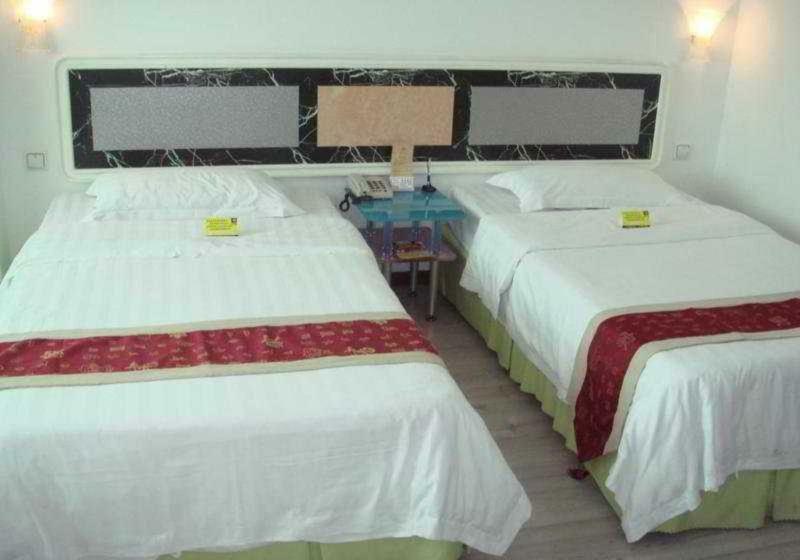 ג'קרטה Arnava Hotel Senen מראה חיצוני תמונה